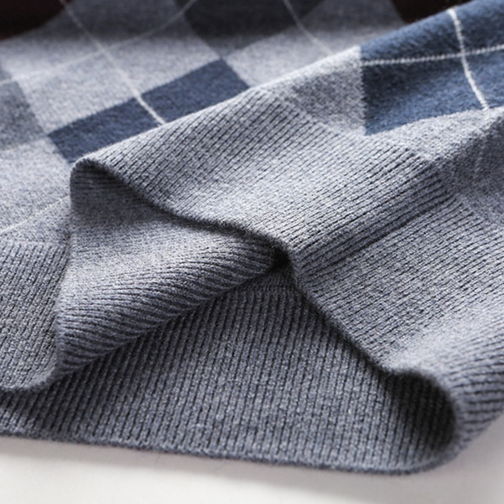 Men’s Printed V Neck Sweater Vest | Knit