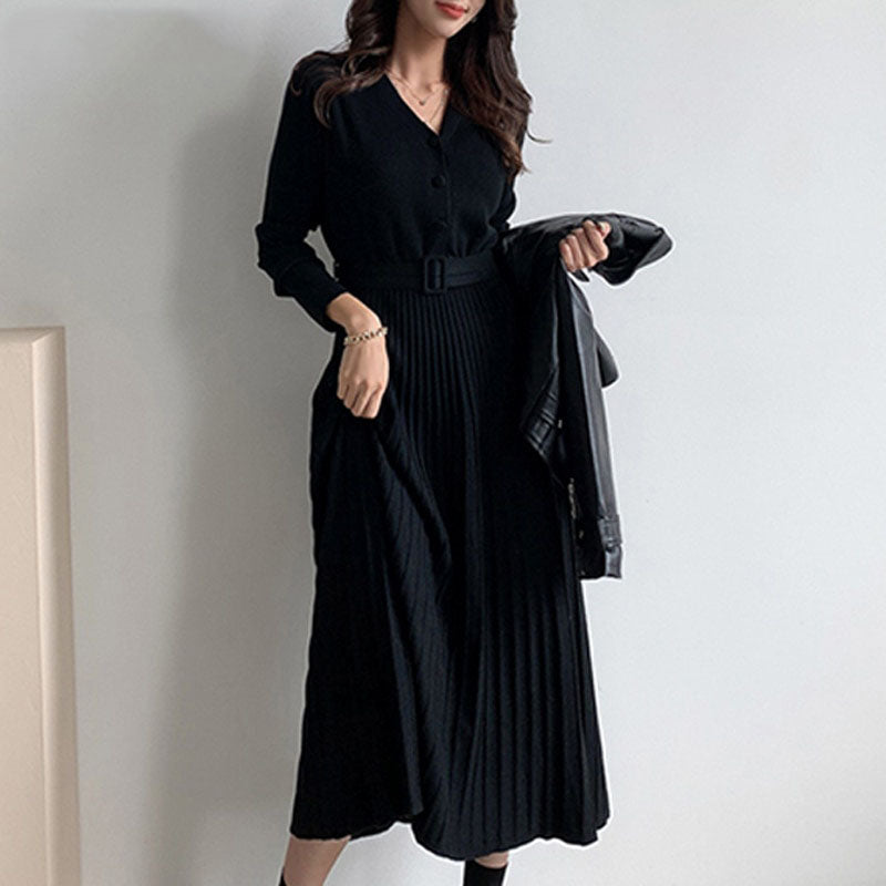 Women’s Pleated Knitted Dress with Belt | Midi
