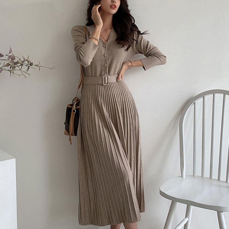 Women’s Pleated Knitted Dress with Belt | Midi