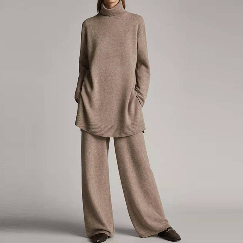 Women’s Elegant Turtleneck Set | Winter