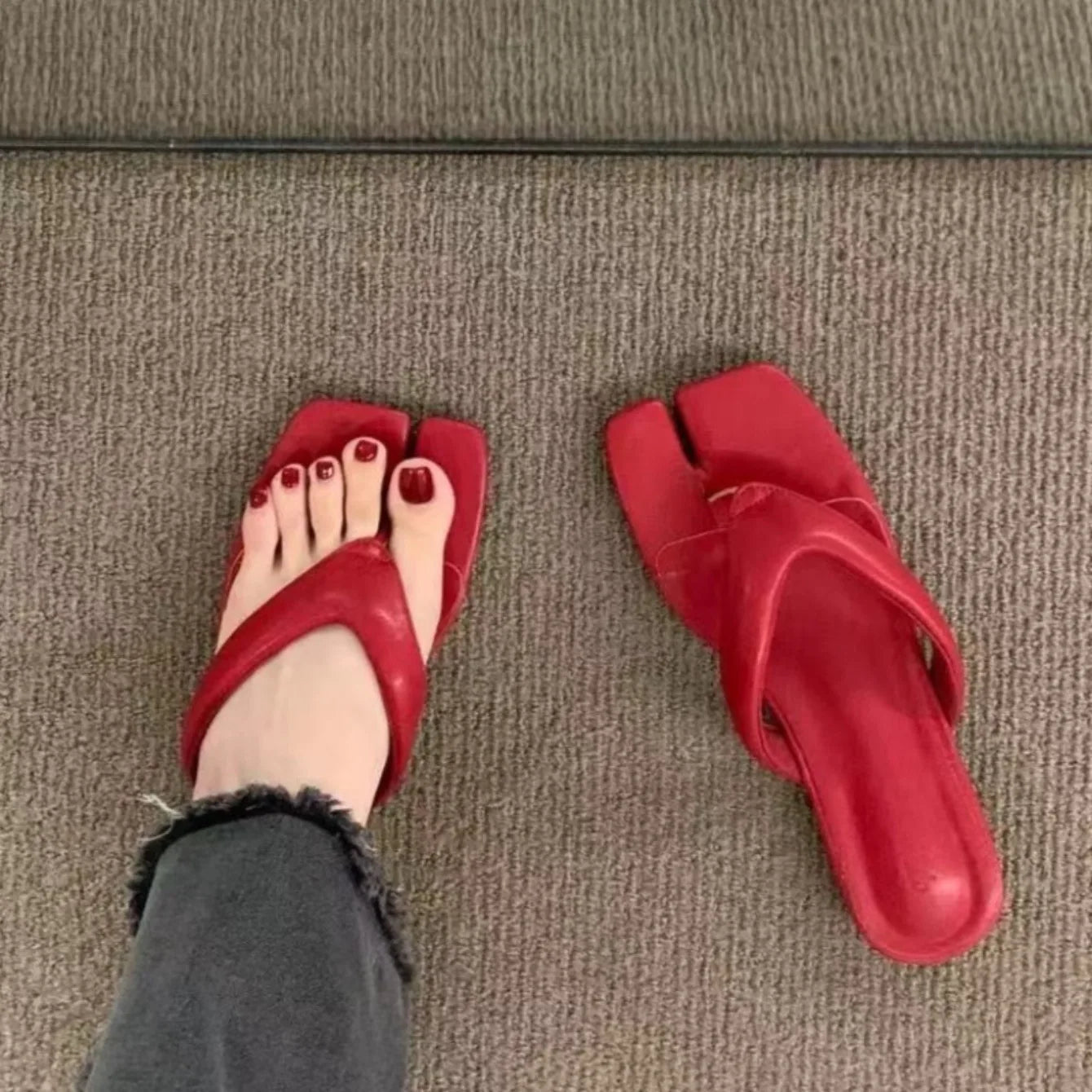 Women's Square Toe Flip Flop Sandals | Flat
