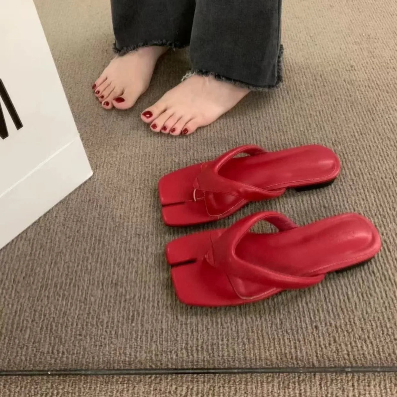 Women's Square Toe Flip Flop Sandals | Flat