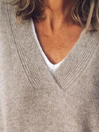 Women's Oversized V-Neck Sweater | Fall